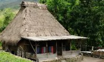 Bajawa Day Trip: Volcanoes, Traditional Villages, and Hot Springs