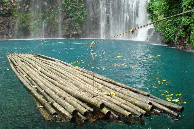 Tinago Falls (Wikimedia Commons, Paul van der Vegt)