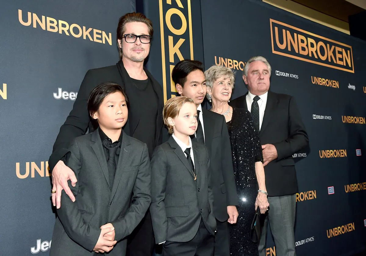 Actor Brad Pitt (C), (L-R) Pax Thien Jolie-Pitt, Shiloh Nouvel Jolie-Pitt,, Maddox Jolie-Pitt, Jane Pitt, and William Pitt attend the premiere of Universal Studios' "Unbroken" at TCL Chinese Theatre on December 15, 2014 in Hollywood, California. Pitt reportedly was reunited with children last week. (Alberto E. Rodriguez/Getty Images)