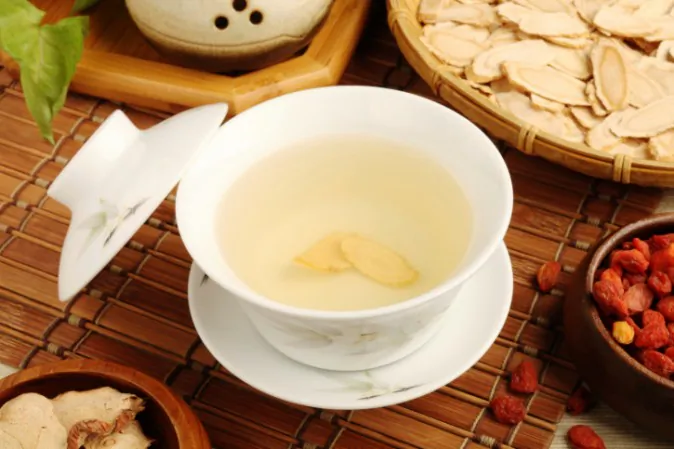 Ginseng tea (Lcc54613/iStock/Thinkstock)