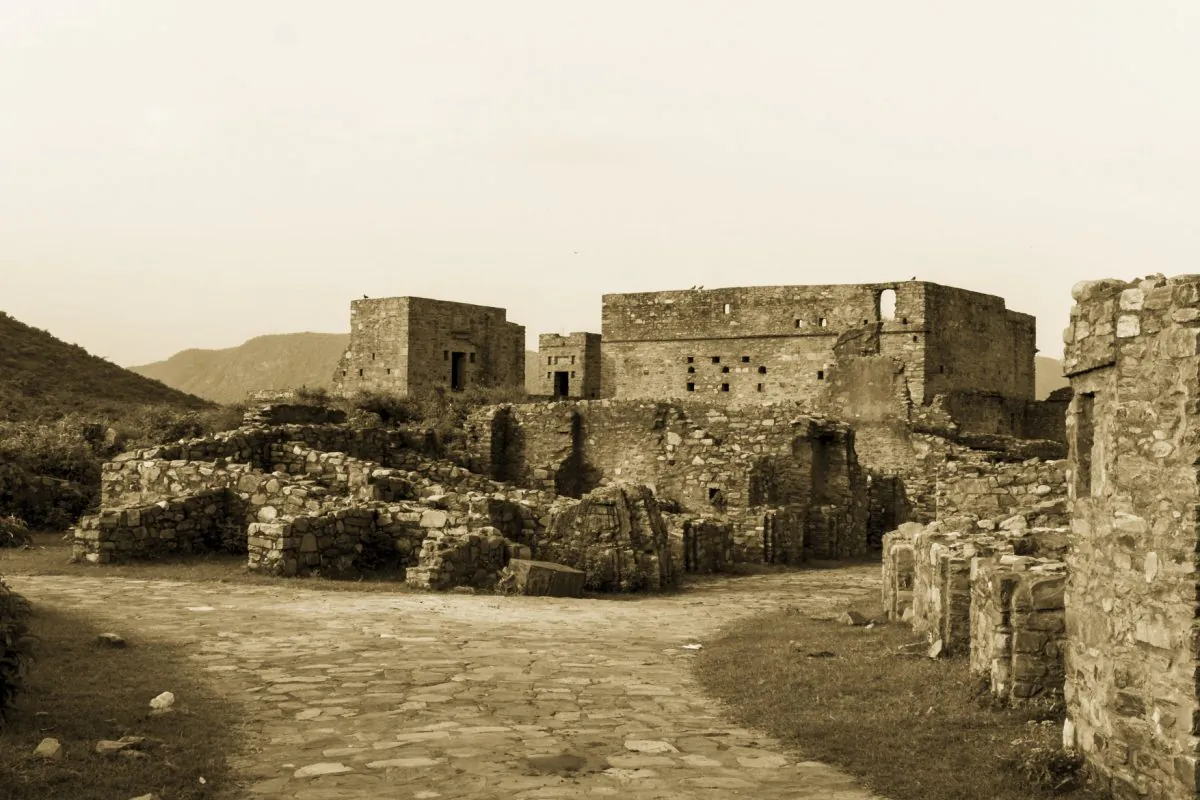 Bhangarh ruins (Amlan Mathur/iStock/Thinkstock)