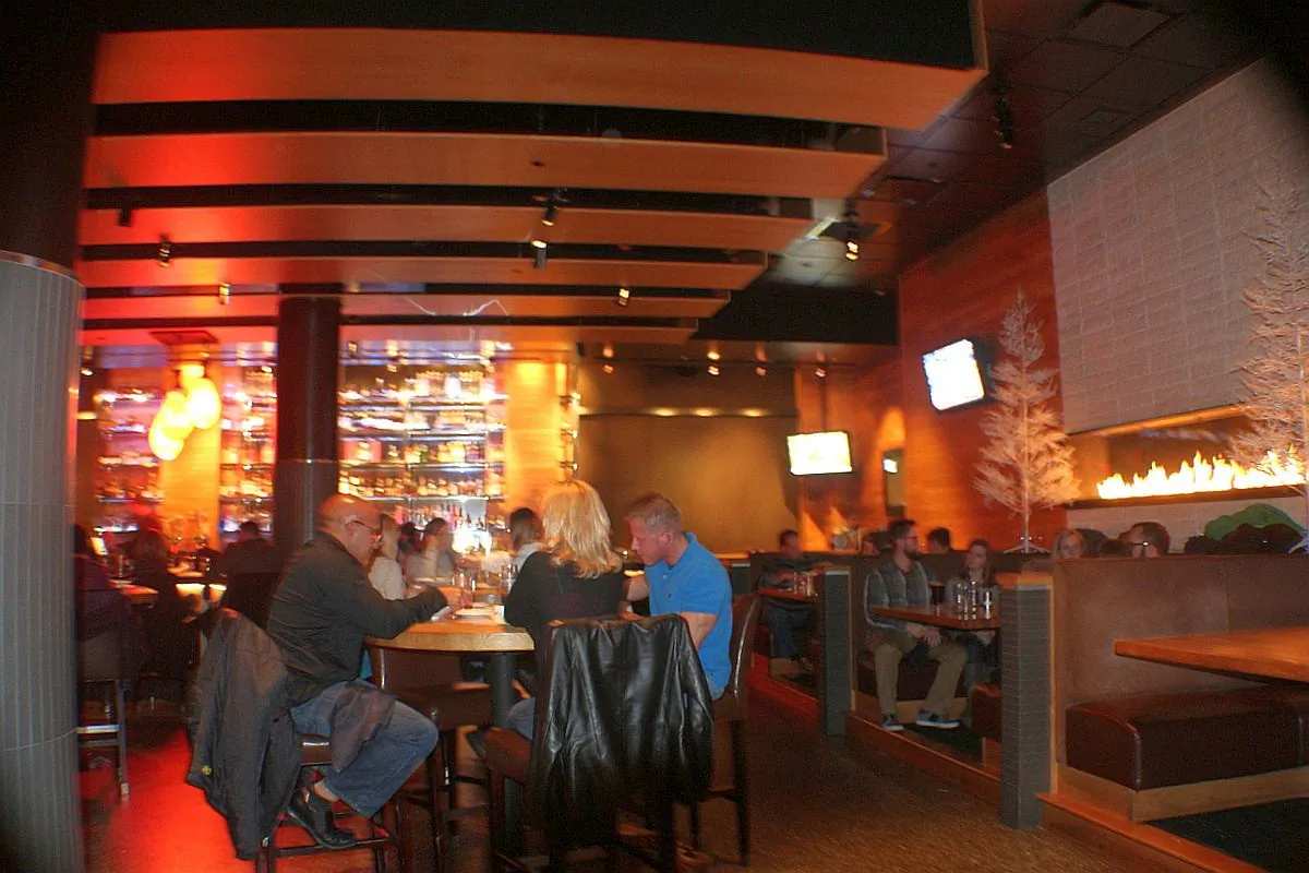 Devon Restaurant's interior is modern and comfortable. (Myriam Moran copyright 2014)