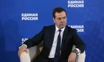 As Recession Looms, Russia Acts to Support Ruble