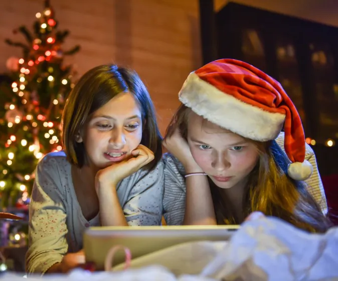 "We live in a sleep-restricted society, in general," says Anne-Marie Chang. "It is important to further study the effects of using light-emitting devices, especially before bed, as they may have longer term health consequences than we previously considered."(Shutterstock*)