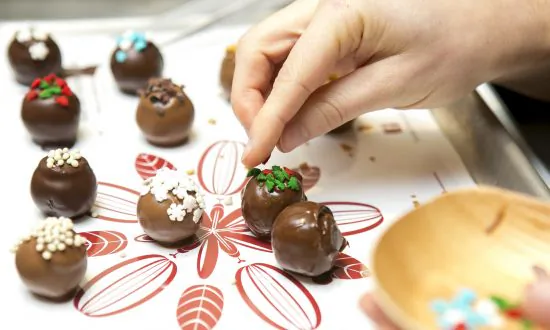 For Your Inner Artisan Chocolate Maker, Voilà Chocolat