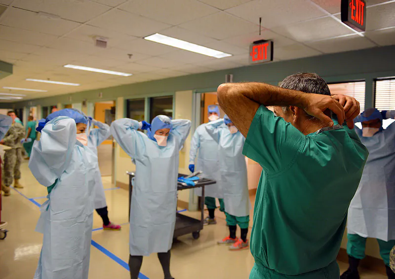 Gearing up. (Army Medicine, CC BY)