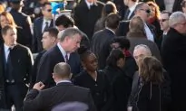 Police Outside Rafael Ramos Funeral Turn Backs on de Blasio