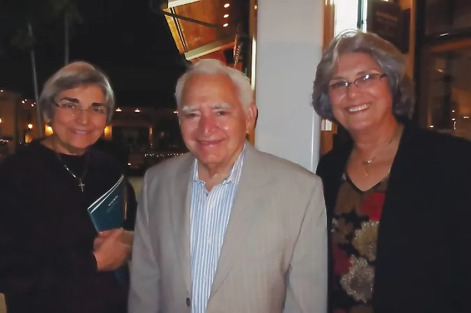 Dora Romero (R), her husband Raul, and Ms. Romero’s sister Rosa Maran at the Broward Center for the Performing Arts on Dec. 26, 2014. (Sally Sun/Epoch Times)