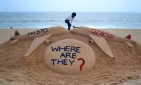 Malaysia Flight 370 Pilot Suspected of Mass Murder: Former Australian PM