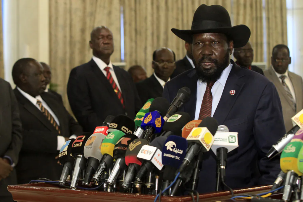 South Sudan's President Salva Kiir (R) attend a press conference at Khartoum's airport on Nov. 4, 2014. (Ashraf Shazly/AFP/Getty Images)