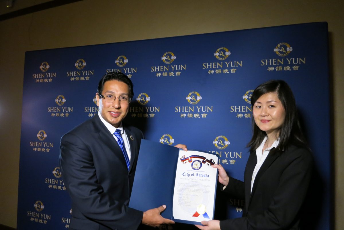 Mayor Shen Yun Brings ‘Hope for Humanity’