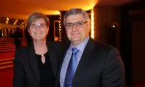 ‘Visually Stunning’ Shen Yun Impresses Executive Director