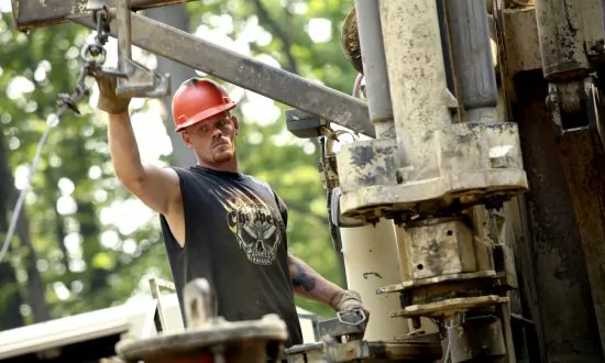Two Leading Energy Partnerships Slash Dividends