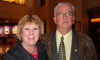 Town Councilor Braves Treacherous Roads to See Shen Yun