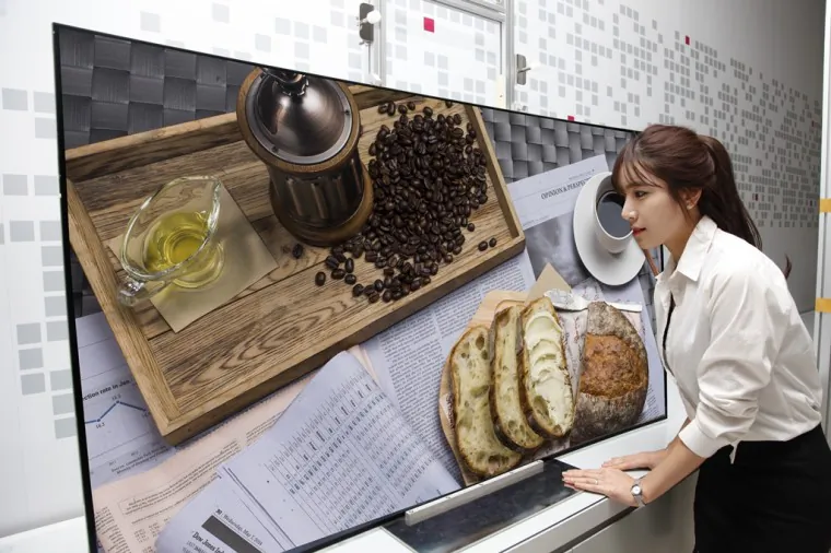 LG displays 65 inch curved ultra hd oled tv panel. (LG)