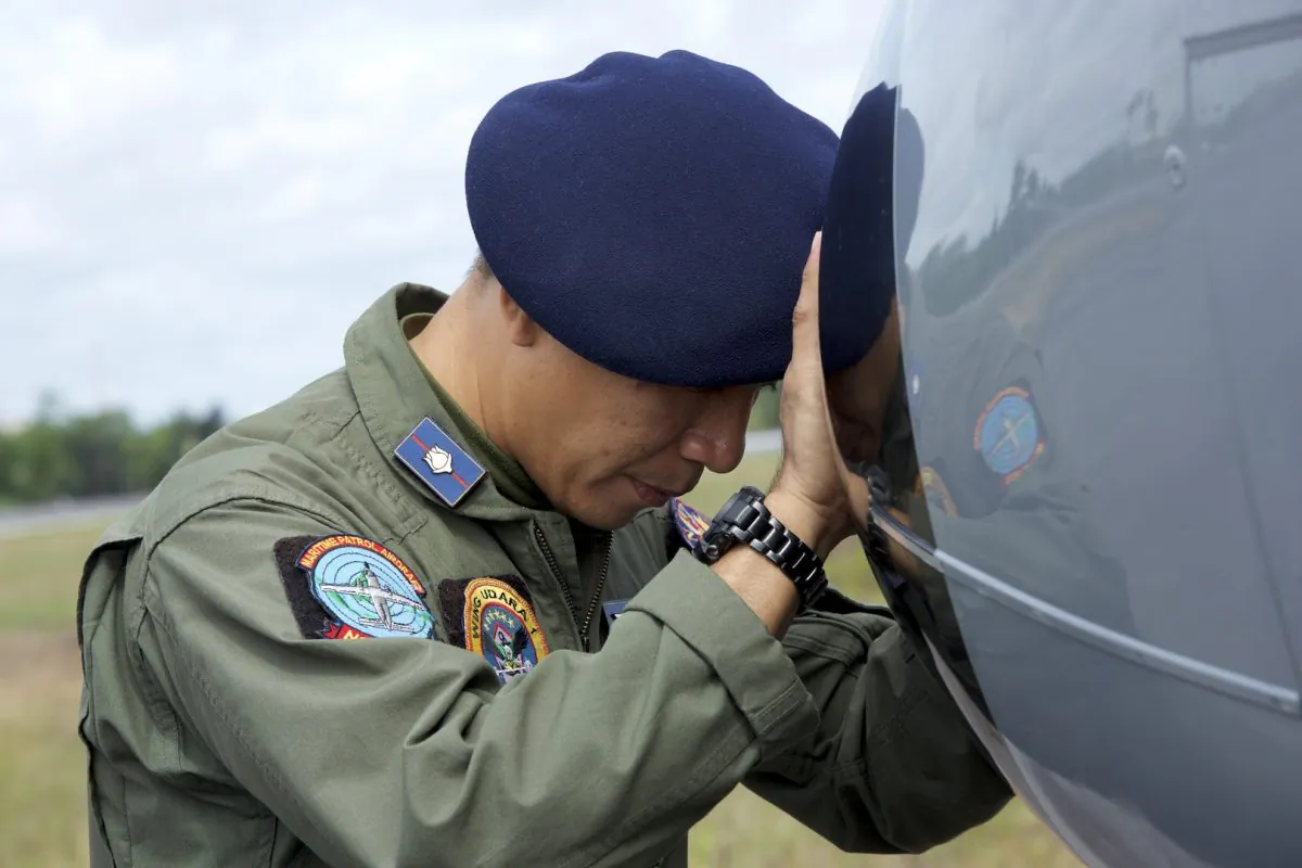 Debris Sighted During Search Operation For Missing AirAsia Plane
(Ed Wray / Stringer)