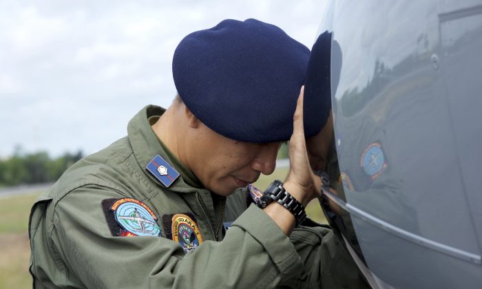 Debris Sighted During Search Operation For Missing AirAsia Plane
(Ed Wray / Stringer)