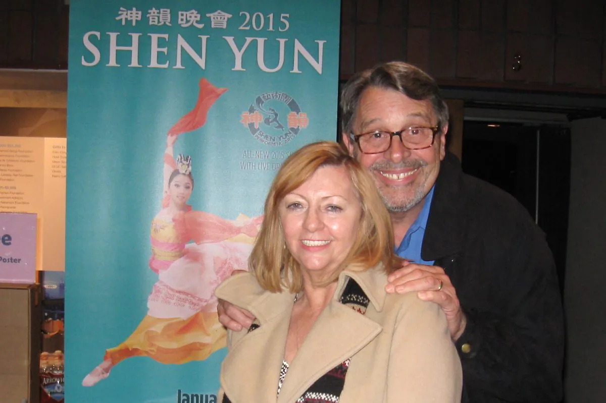 Linda and Rich Notzon enjoy Shen Yun Performing Arts at the Berkeley Zellerbach Hall, on Jan. 7, 2015. (Qiang Zhang/Epoch Times)