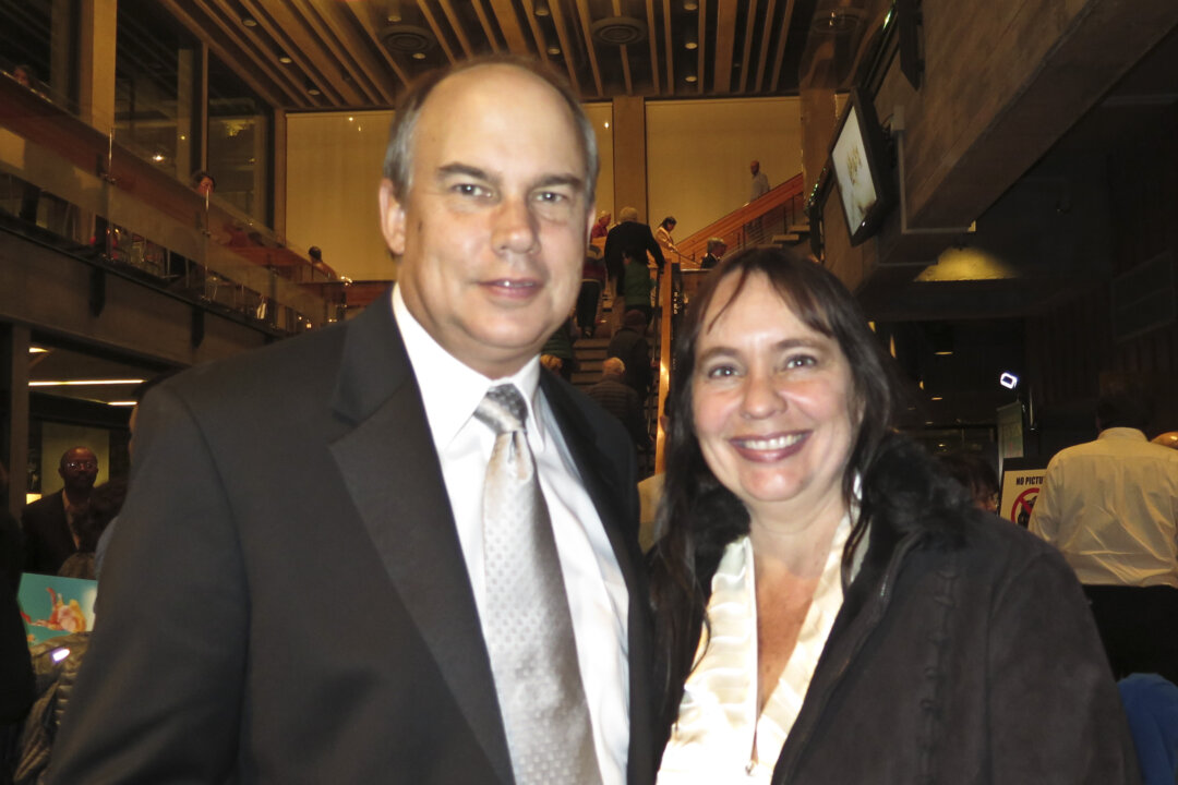 David and Reva Nickelson. (Alex Ma/Epoch Times)