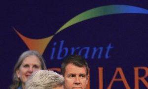 Kerry Urges Rapid Growth in US-India Trade, Commercial Ties