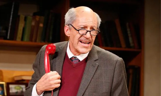 Theater Review: ‘Wiesenthal,’ Nazi Hunter Comes to Life on Stage
