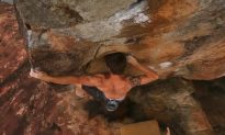 Bouldering on the Beaches of Brazil (Video)