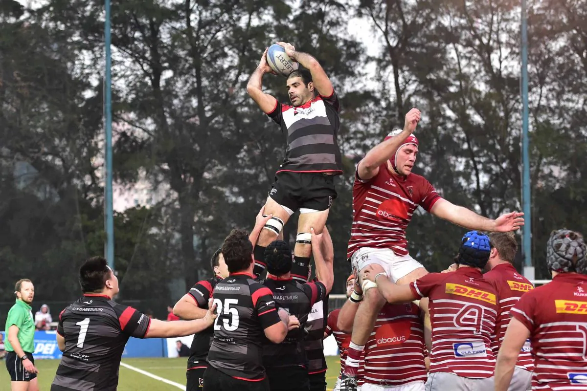 Frenchman Thomas Lamboley claims the ball for Societe Generale Valley in this line out against Abacus Kowloon in the Premiership match at King’s Park on Saturday Jan 10, 2015. Lamboley’s return to Valley will strengthen the side in the final run-in matches in the HKRFU Premiership. (Bill Cox/Epoch Times)