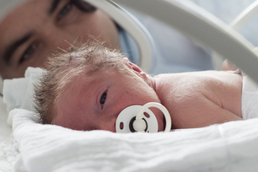 People born weighing 6 pounds or less face an increased risk for Type 2 diabetes as adults. (metin Kiyak/iStock/Thinkstock)