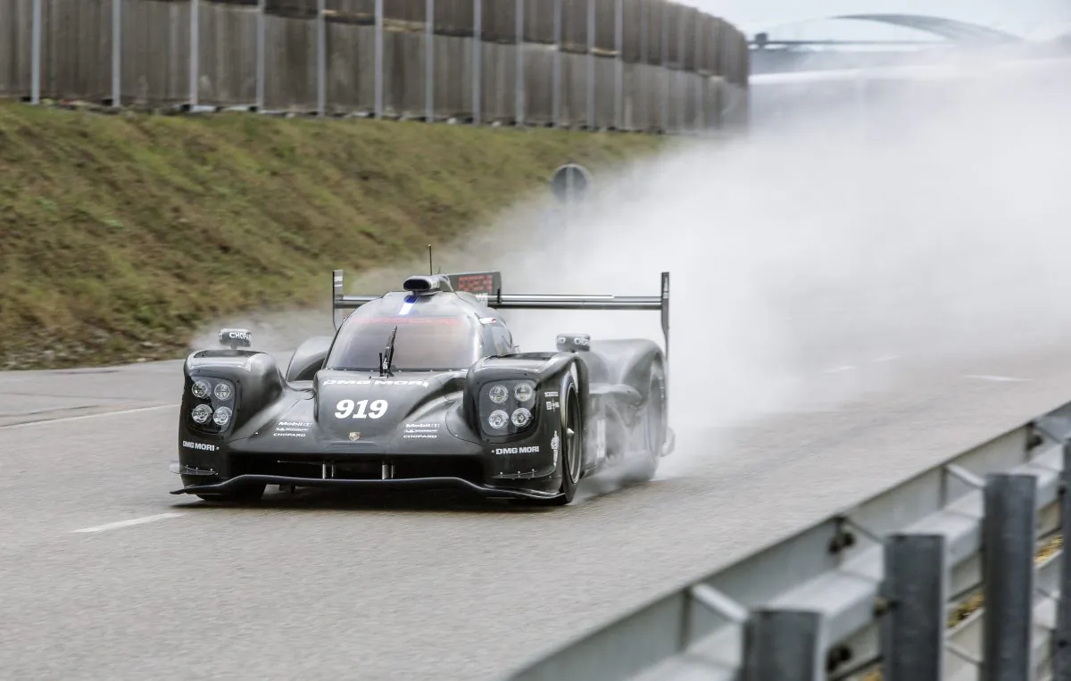 Porsche's second-generation 919 LMP1-H hits the Weissach test track for its roll-out, Jan. 15, 2015. (presse.porsche.de)