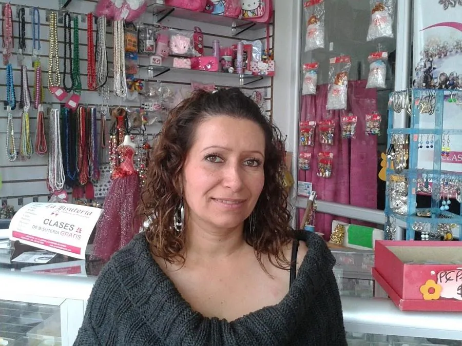 Mosquera, Cundinamarca, Colombia: Ayda Gonzalez, 36, Publicist: It has become warmer. It is hotter—in the news one sees forest fires and floods that have taken place. In the region, for example at Christmas, it never rained; now it has; generally one perceives the change, but it has not affected me directly.

