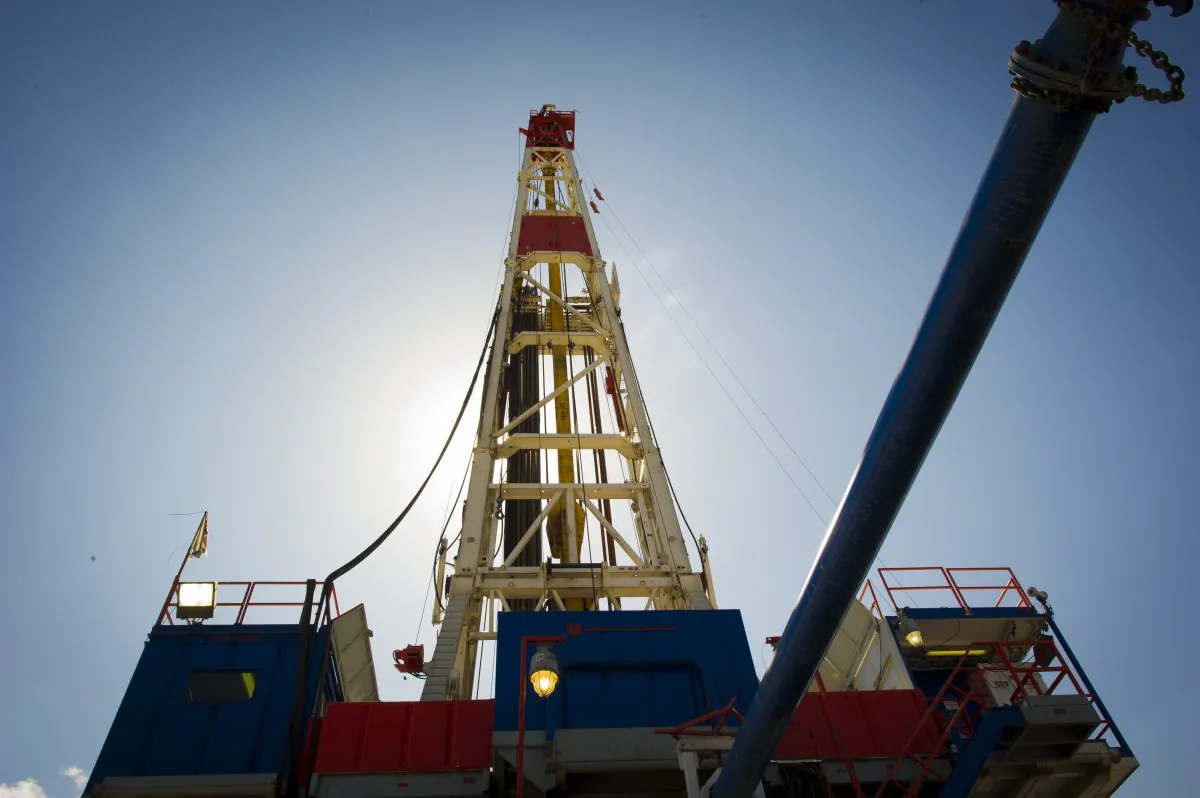 A Consol Energy Horizontal Gas Drilling Rig explores the Marcellus Shale outside the town of Waynesburg, Penn., on April 13, 2012. (Mladen Antonov/AFP/Getty Images)