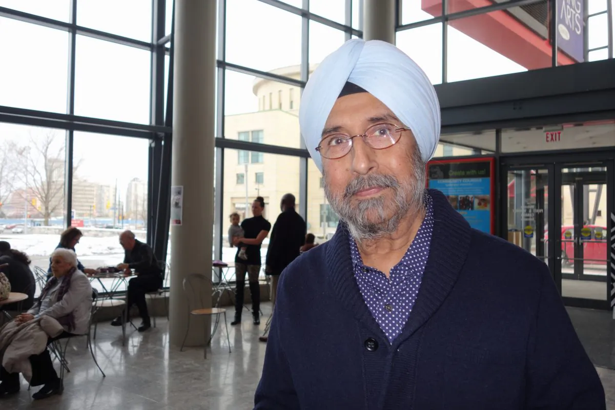 Bhupinder Kalra, the owner Bombay Chopsticks, attended Shen Yun Performing Arts in Mississauga on Jan. 17, 2015, and praised the classical Chinese dance production for its elegant combination of dance and technology. (Epoch Times)