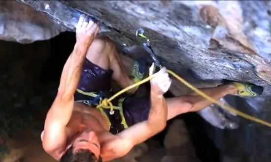 Bouldering on the Beaches of Brazil (Video)