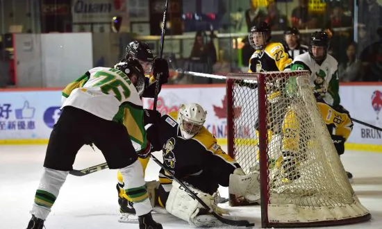 Warriors Restrain Sharks, Aces Trounce Tycoons