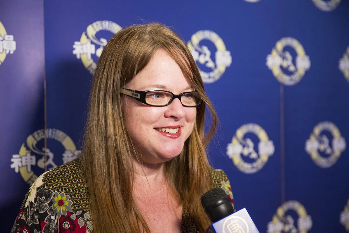 Entertainment executive Donna MacNeil said Shen Yun was wonderful after taking in the performance Jan. 22, 2015, at the Sony Centre for the Performing Arts in Toronto. (Evan Ning/Epoch Times)