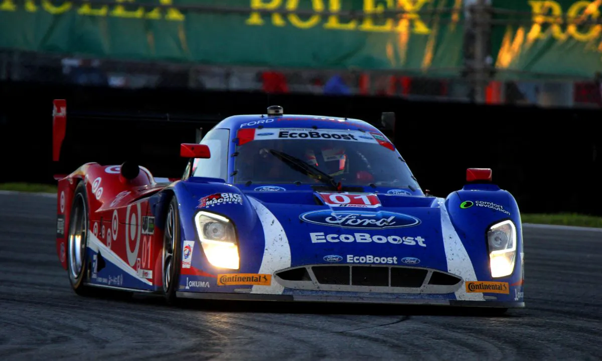 Sage Karam pilots the race-leading #01 Ganassi Riley-Ford Ecoboost four hours into the Tudor United Sportscar Championship Rolex 24 at Daytoina. (Chris Jasurek/Epoch Times)