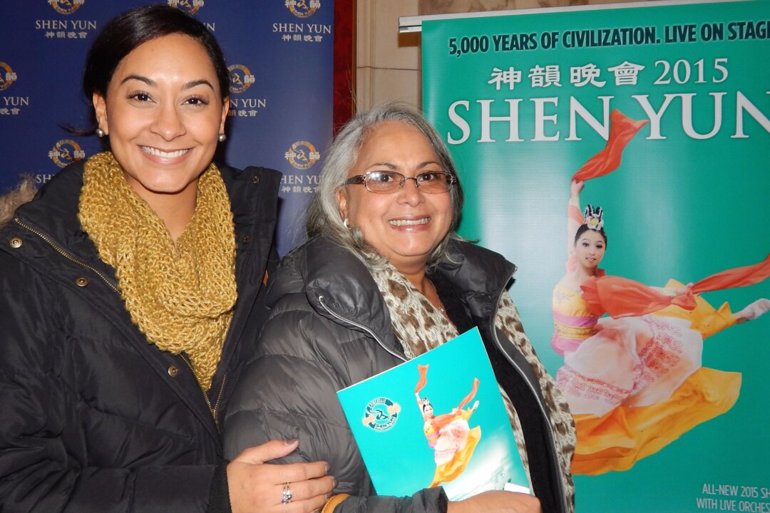 Katherine Acosta (L) and her mother Virdania Miiwaya after seeing Shen Yun at the Boston Opera House, on Jan. 25, 2015, in Boston, Mass. (Tinney Yang/Epoch Times)