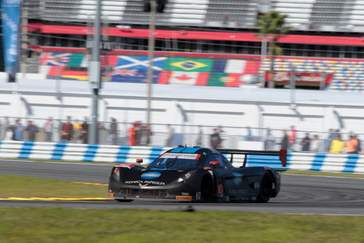 Jordan Taylor drives the #10 WTR Dallara-Corvette in the closing hour of the 2015 Tudor Rolex 24 at Daytona. (Chris Jasurek/Epoch Times)