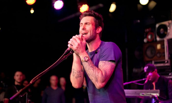 Adam Levine will perform Gregg Alexander and Danielle Brisebois' LOST STARS (from the film BEGIN AGAIN) at the 2015 Academy Awards Presentation.