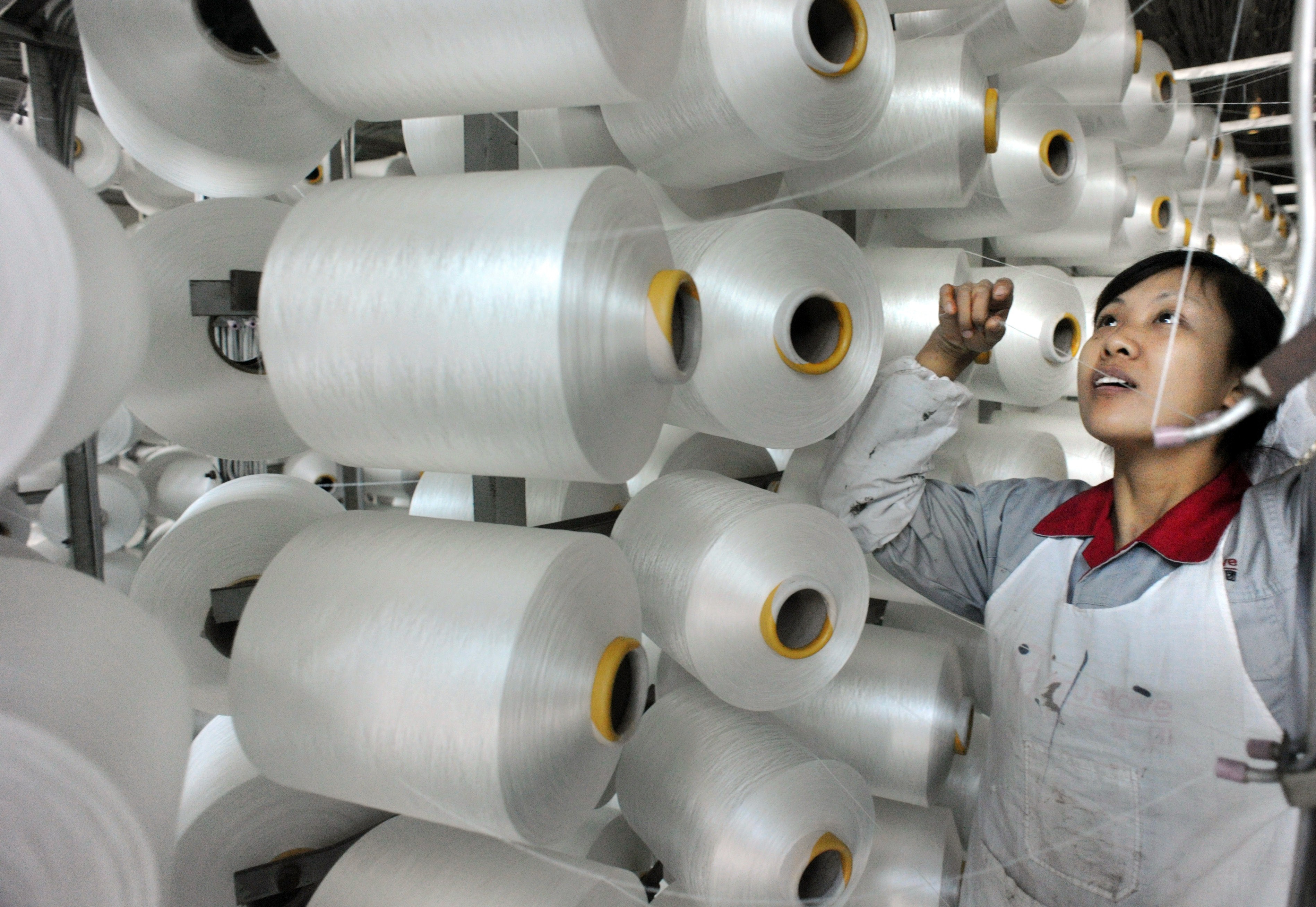 Промышленные отрасли китая. Хим промышленность КНР. Текстильная промышленность. Текстильная промышленность Китая. Легкая промышленность Китая.
