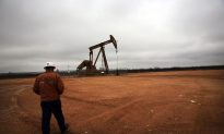 Rapidly Increasing Oil Production in US Coming to Halt, Says Expert