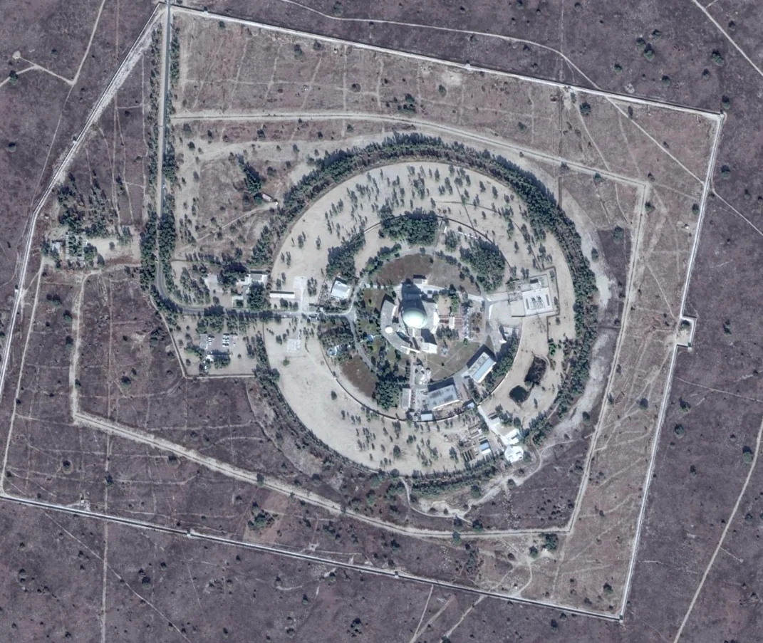 Image of Pakistan's Khushab nuclear site located in Khushab District, Punjab, showing the heavy water reactor. On Feb. 7, a Chinese official confirmed at a press conference in Beijing that China’s state-run nuclear industry is cooperating with Pakistan to build at least six nuclear power stations. (Google Maps)