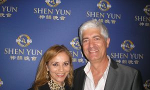 Shen Yun Inspires Hollywood Actor and Art Director
