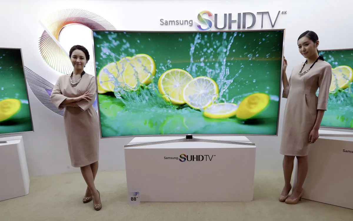 Samsung Electronics Co.' SUHD 4K smart TV during a press conference in Seoul, South Korea. Samsung Electronics Co., Tuesday, Feb, 10, 2015. (AP/Ahn Young-joon)