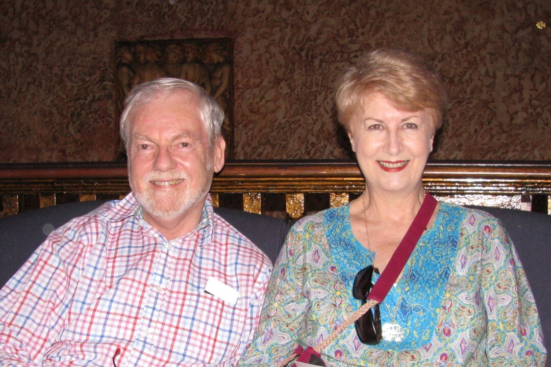Brian Cable and Toni Thomas enjoyed Shen Yun Performing Arts at Sydney's Capitol Theatre, Feb. 8, 2015. (Steve Xu/Epoch Times)