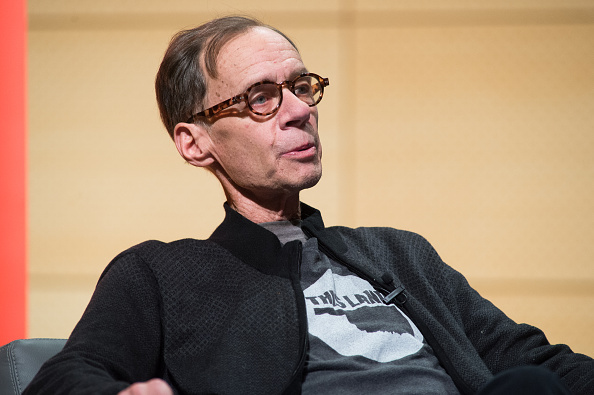 New York Times Columnist David Carr attends the TimesTalks at The New School on February 12, 2015 in New York City.  (Photo by Mark Sagliocco/Getty Images)