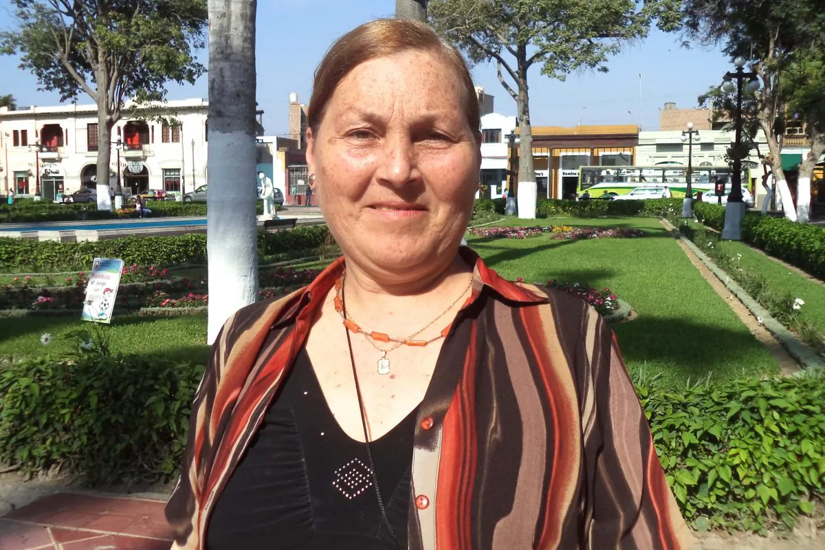 Lima, Perú: Lauretta Luci, 56, Poet: The first step I would take if mayor of my city would be to work in favor of culture and education, and work more with young people and children. People have to learn to reason, develop more critical thinking. Currently, I see none of that. We should all know our rights and fulfill our obligations. There should be a "culture of debate." Society has to improve—talk more, be less discriminative, and less competitive. People fight against each other, instead of finding harmony. That’s why it is important to work with young people.