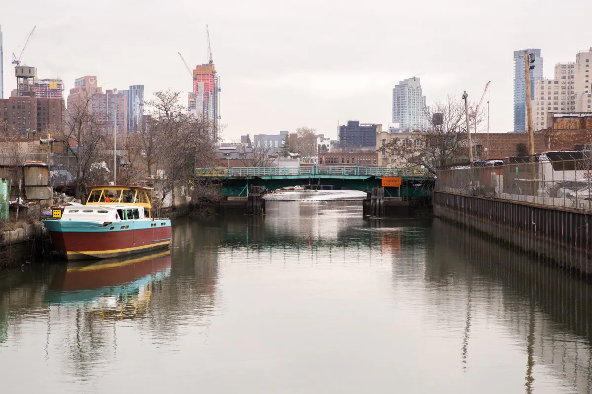 The Gowanus Canal from the Carroll Street Bridge. (Laura Cooksey/Epoch Times)
