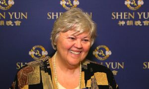 No Words to Express the Beauty of Shen Yun, Says Singer