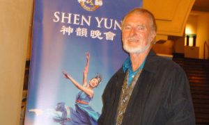 Musician Sees Heaven in Shen Yun